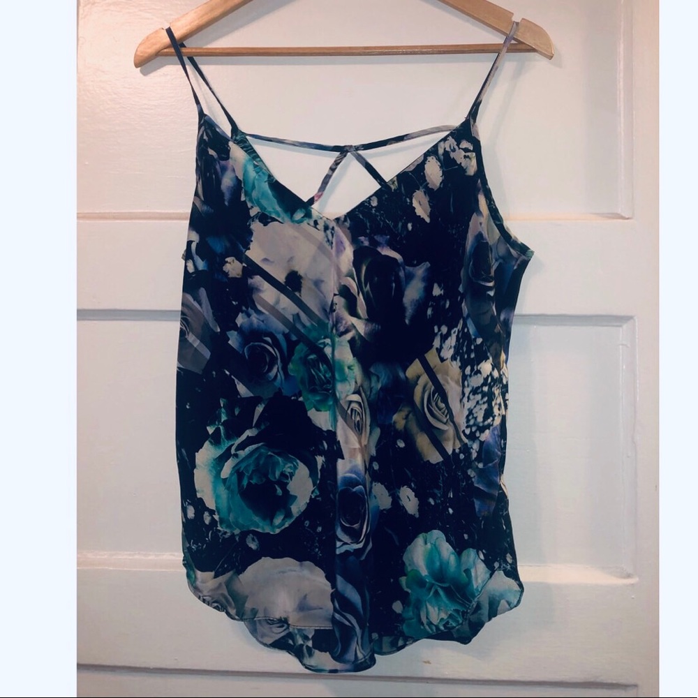 AMANDA UPRICHARD SILK TOP